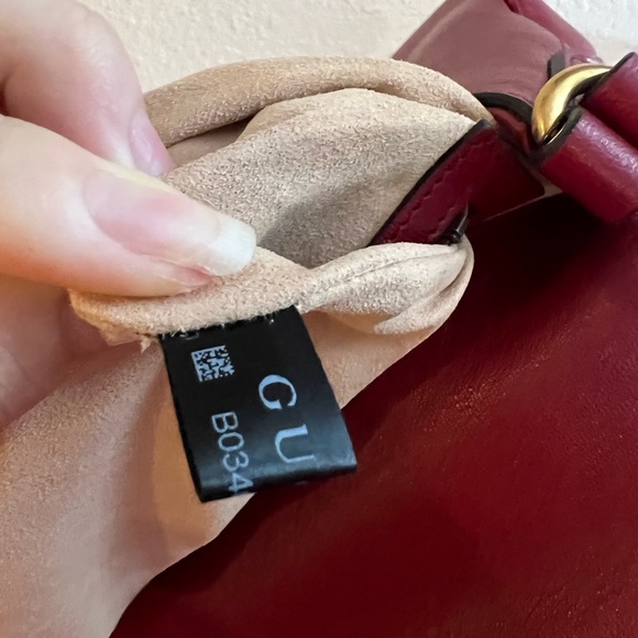 NWT red Gucci Marmont Crossbody leather messenger bag - Picture 16 of 16